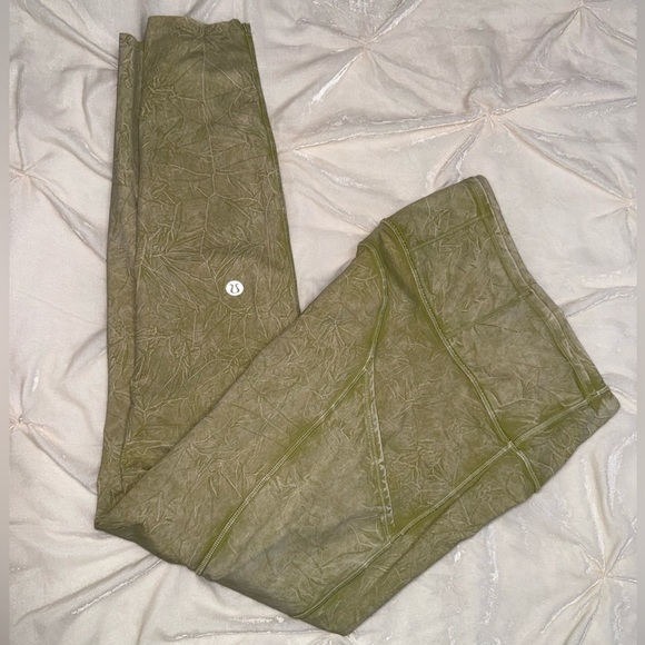 Lululemon Fast and Free High Rise Tight 25" *Ice Dye
Size 8 - Picture 7 of 16